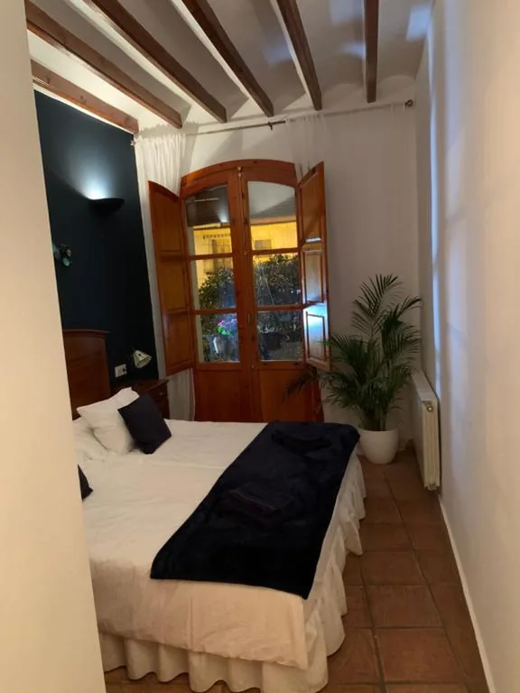 Camera matrimoniale con bagno privato — Las Puertas Del Indiano
