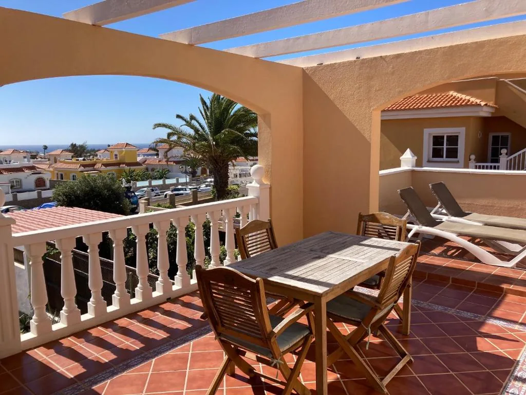 Apartamento con vistas al mar — Las Rocas Golf and Sea