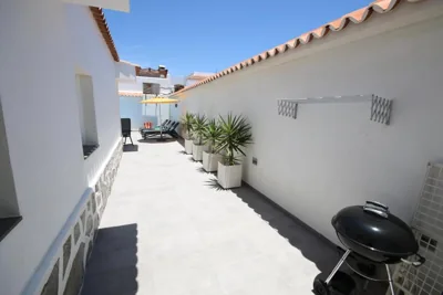 LAS ROSAS by RENTMEDANO Stunning luxury Chocolate Box villa with private heated pool & wifi — foto 6