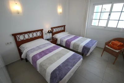 LAS ROSAS by RENTMEDANO Stunning luxury Chocolate Box villa with private heated pool & wifi — foto 8