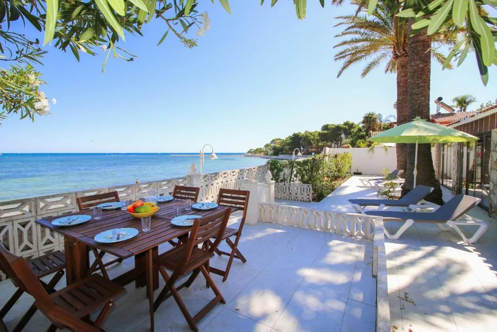 Villa direkt am Strand — Las Rotas EA by CARLOSFERIEN