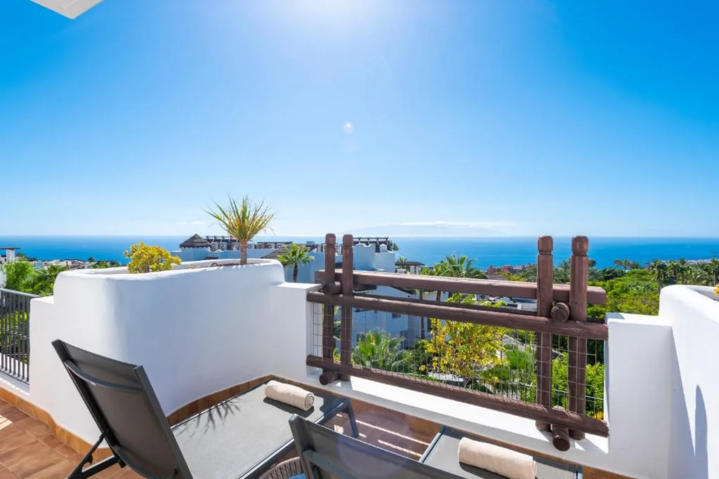Suite mit 1 Schlafzimmer und seitlichem Meerblick — Las Terrazas de Abama Suites