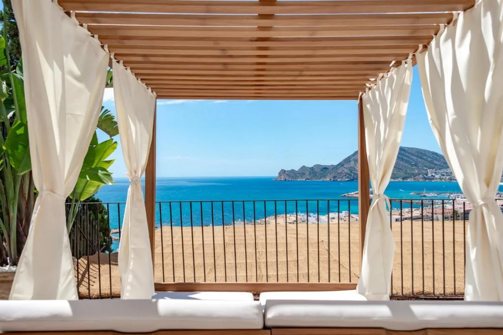 Suite Deluxe con vista mare — Las Torres by Santas Hotels