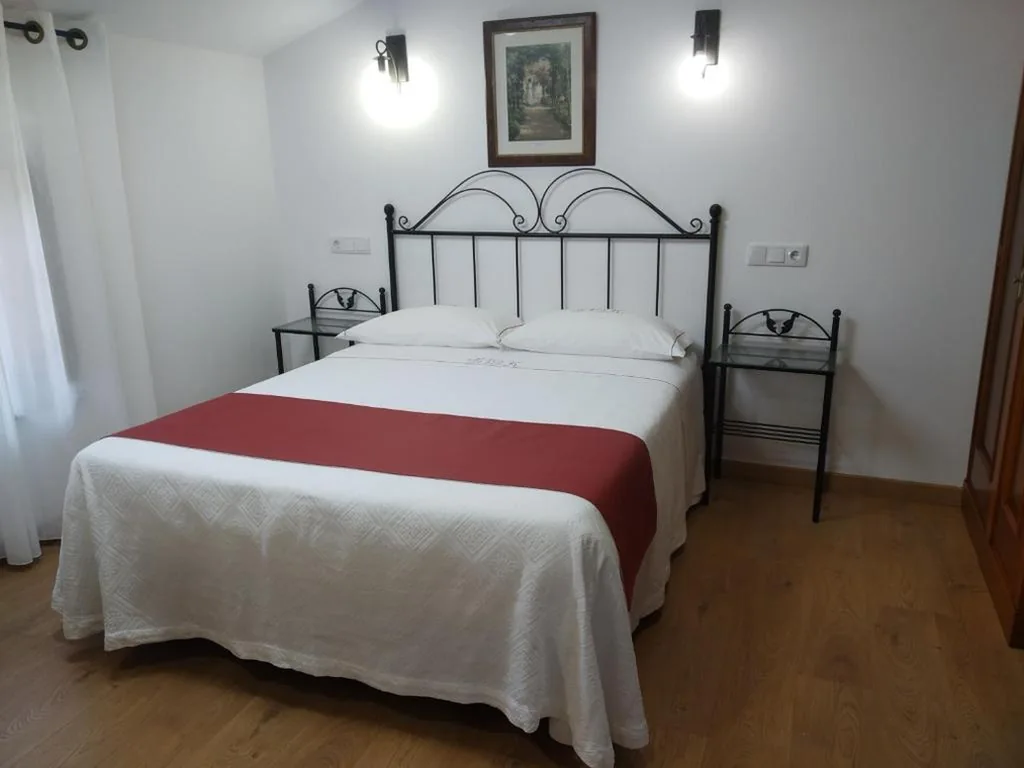 Habitación Deluxe - 1 cama grande — LAST 12K