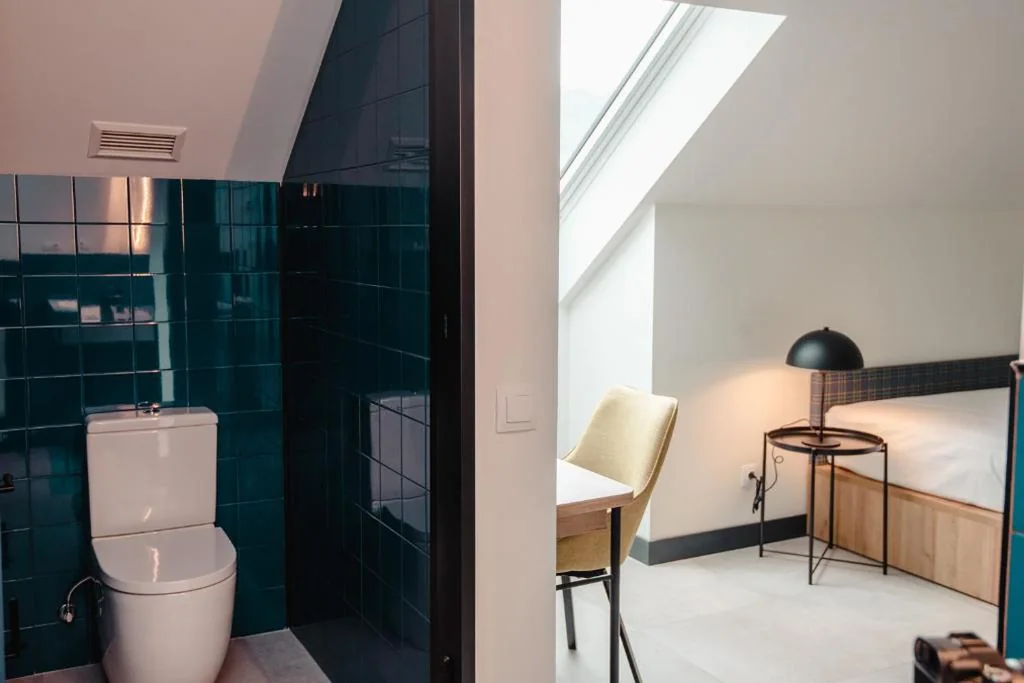 Classic Triple Room — LATROUPE La Granja