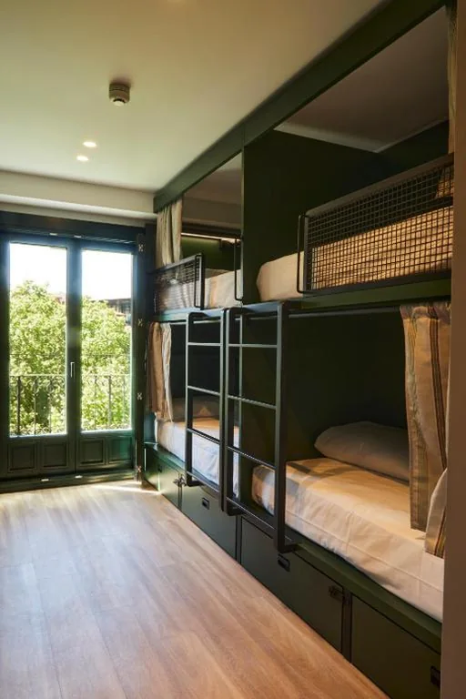Bett im Schlafsaal mit 4 Betten — LATROUPE Prado