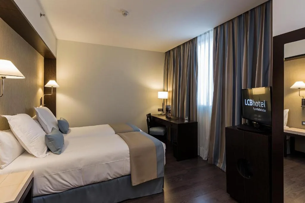 Quarto para pessoas com mobilidade reduzida — LCB Hotel Fuenlabrada