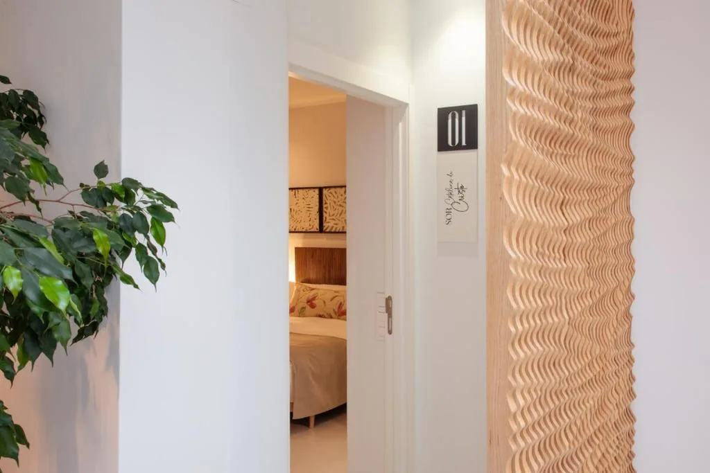 Zimmer mit extra großem Bett. — LD Convento Cister