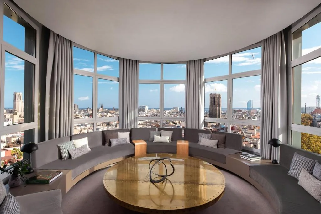 Suite Ático Panorámica — Le Meridien Barcelona