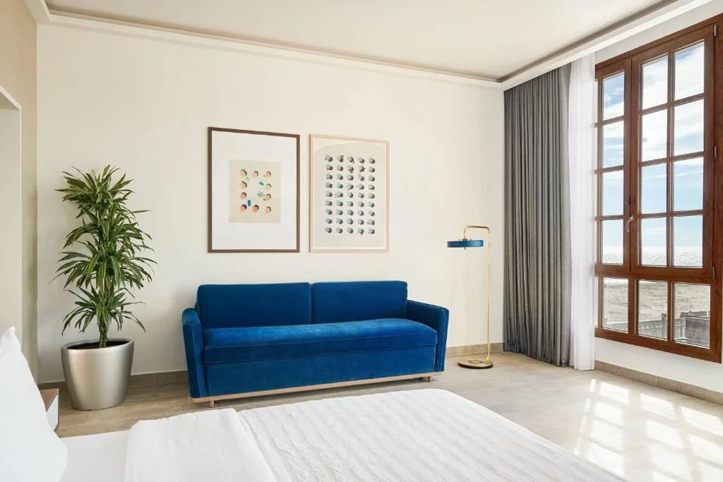 Historische superior tweepersoonskamer met gedeeltelijk uitzicht op zee - 2 bedden — Le Meridien Ra Beach Hotel and Spa