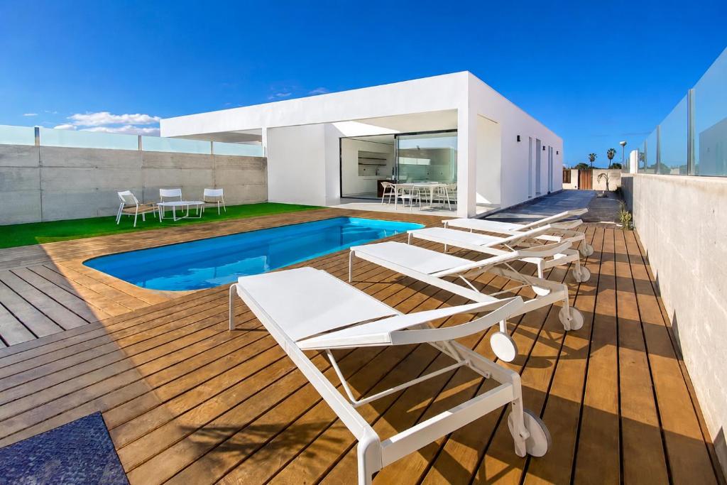 LEA LUXURY GOLF HOUSE