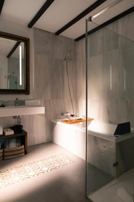 Suite con terrazza e vista sul Real Alcázar — Legado Alcazar Hotel
