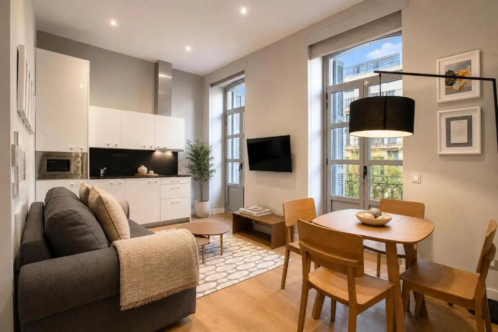 Apartamento de 1 dormitorio con vistas a la ciudad — Legazpi Doce Rooms & Suites