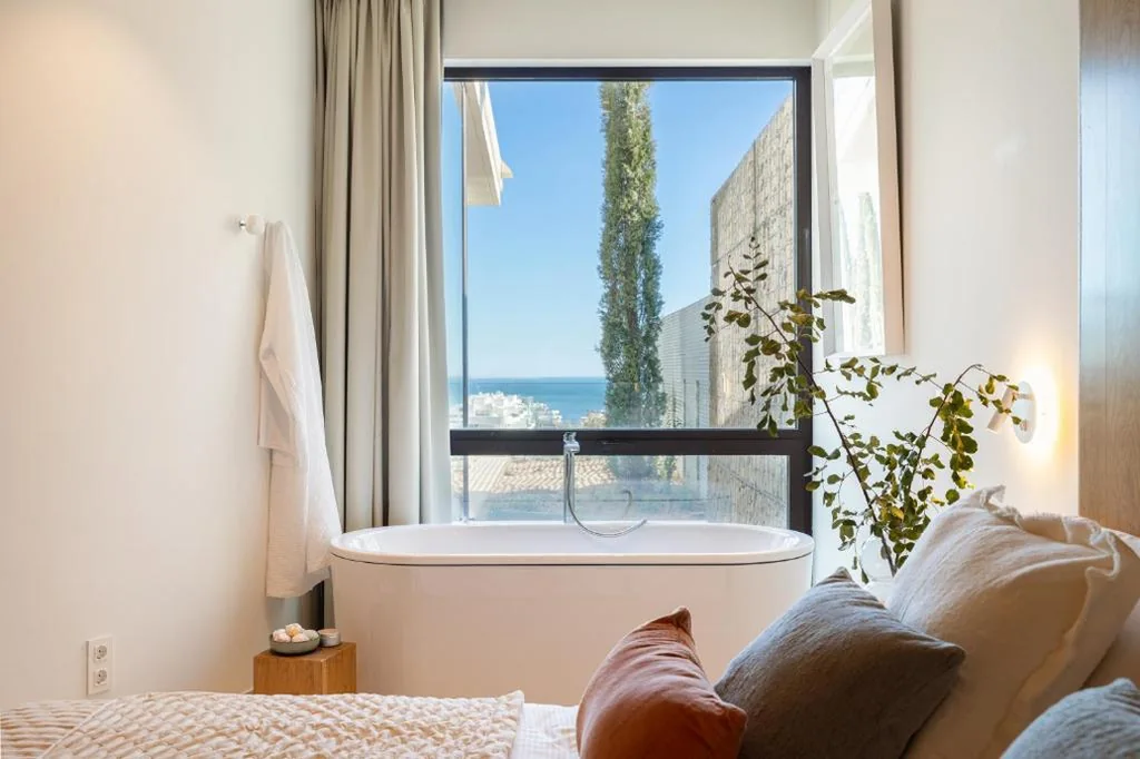 Leiro Residences