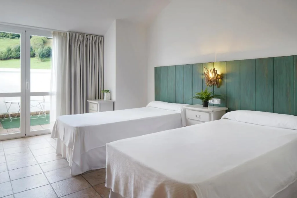 Zweibettzimmer — Leizarooms