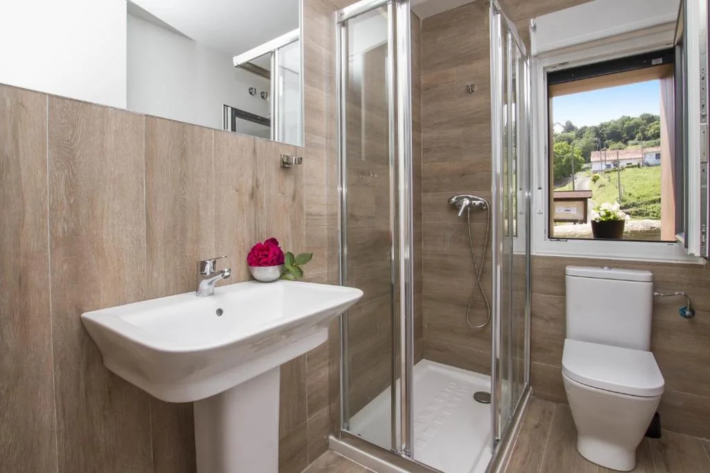 Bed in gemengde slaapzaal met 8 bedden — Lekeitio Aterpetxea Hostel
