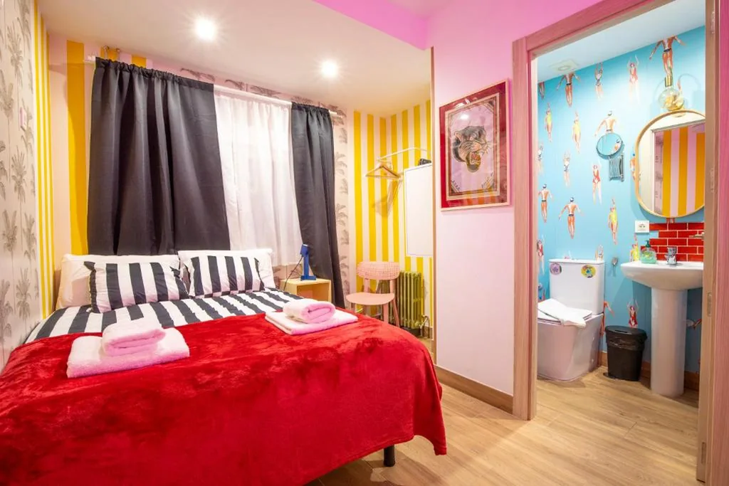 Habitación Doble con baño privado — Lemon & Green GuestHouse