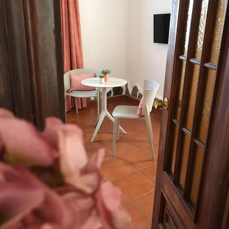 Dreibettzimmer — LEON DORMIDO Rooms & Apartments