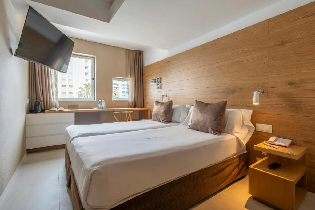 Habitación Doble Confort — Leonardo Boutique Hotel Mallorca Port Portals - Adults only