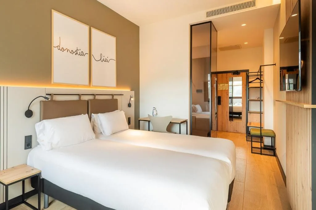 Habitación Doble Superior — Leonardo Hotel San Sebastián