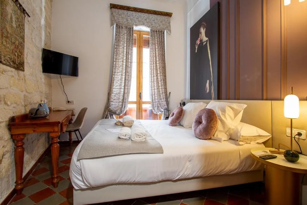 Eenpersoonskamer met Tweepersoonsbed — Les Monges Palace Boutique