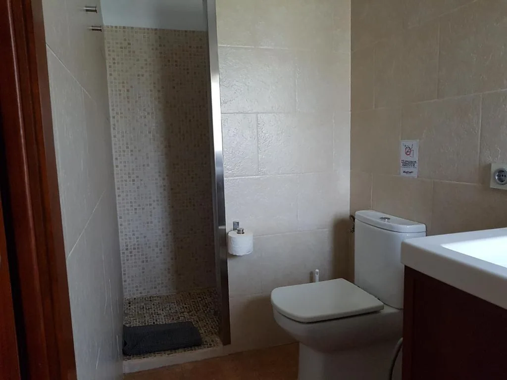 Apartment mit Dusche — Les Muntades