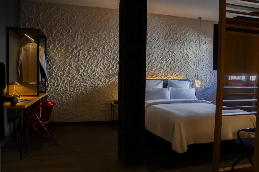 Chambre Double Supérieure — Letoh Letoh Bilbao