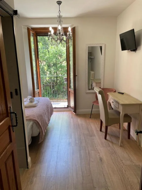 Habitación Doble — Leyendas Del Pirineo Turismo Rural