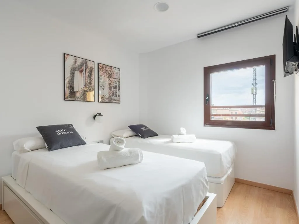 エコノミーツインルーム — Limehome Barcelona Carrer de Fontcoberta - Digital Access