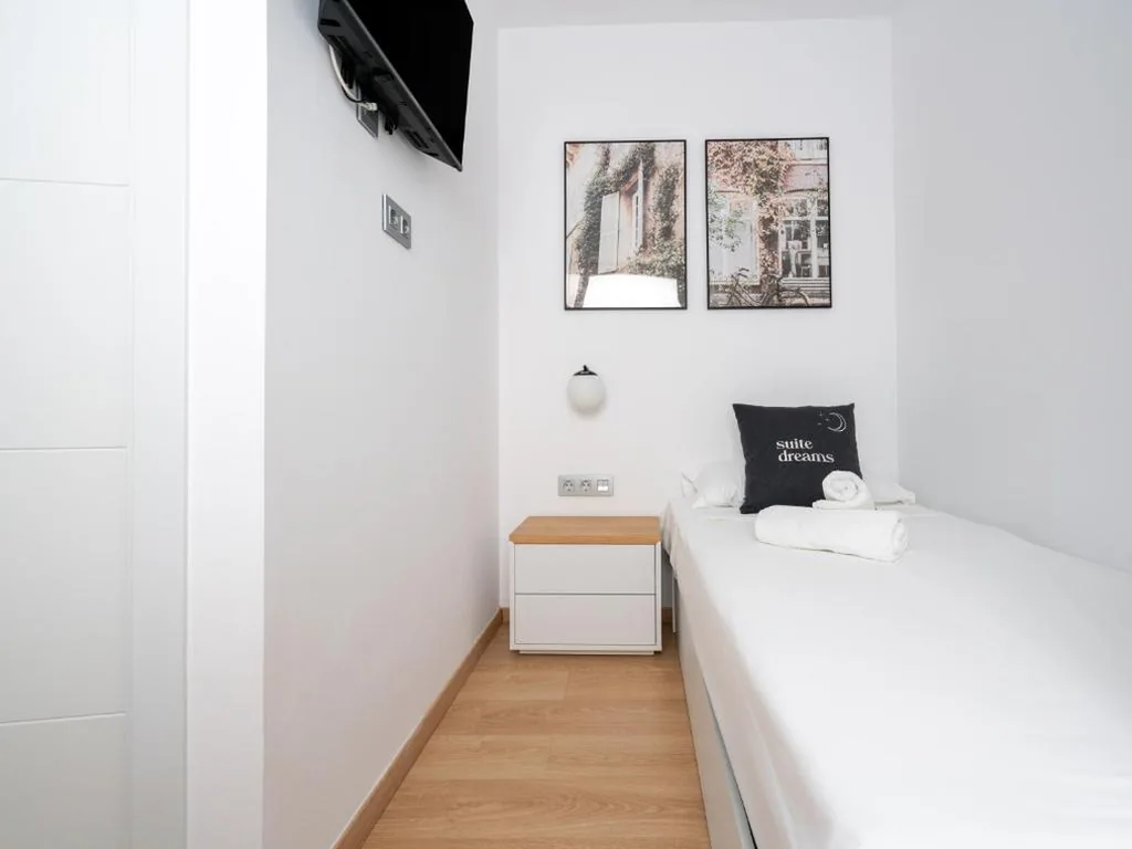 エコノミーシングルルーム — Limehome Barcelona Carrer de Fontcoberta - Digital Access