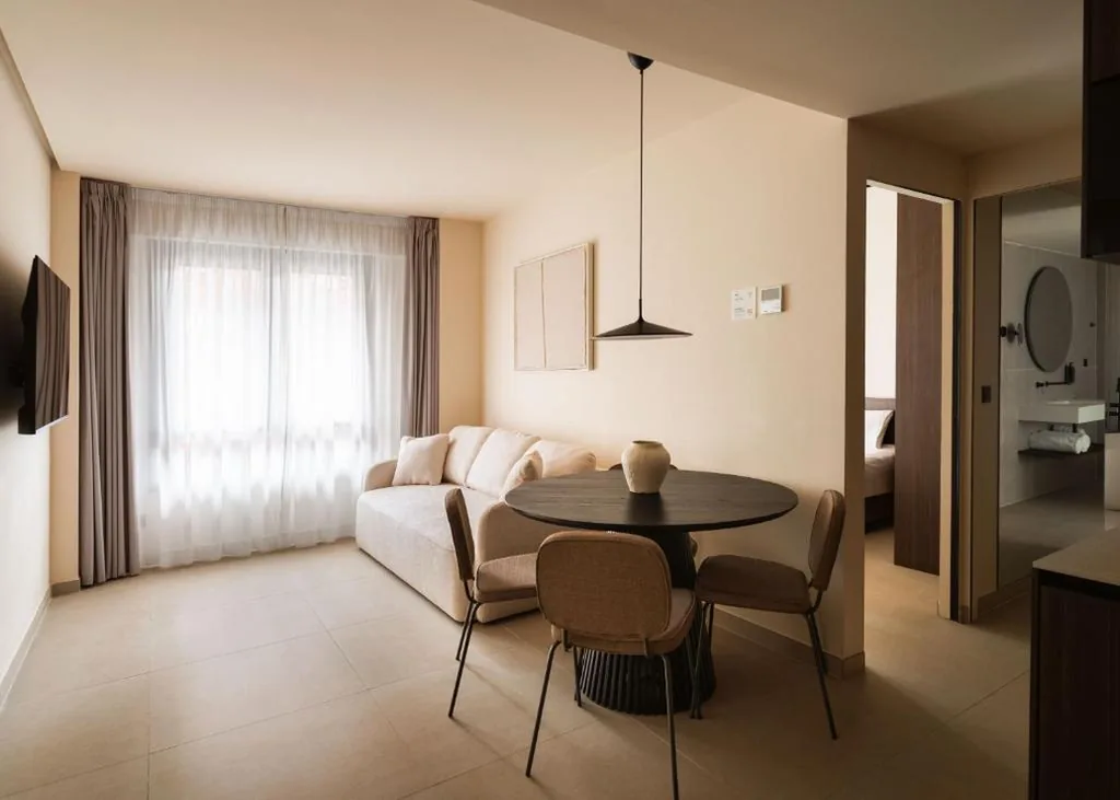 Appartamento con 3 camere da letto e divano letto — Limehome Bilbao San Mamés