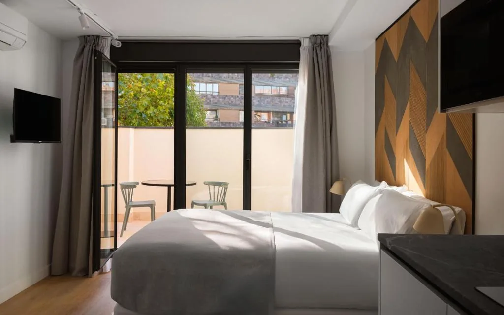 Estudio con terraza — Limehome Madrid Calle de Bolivia
