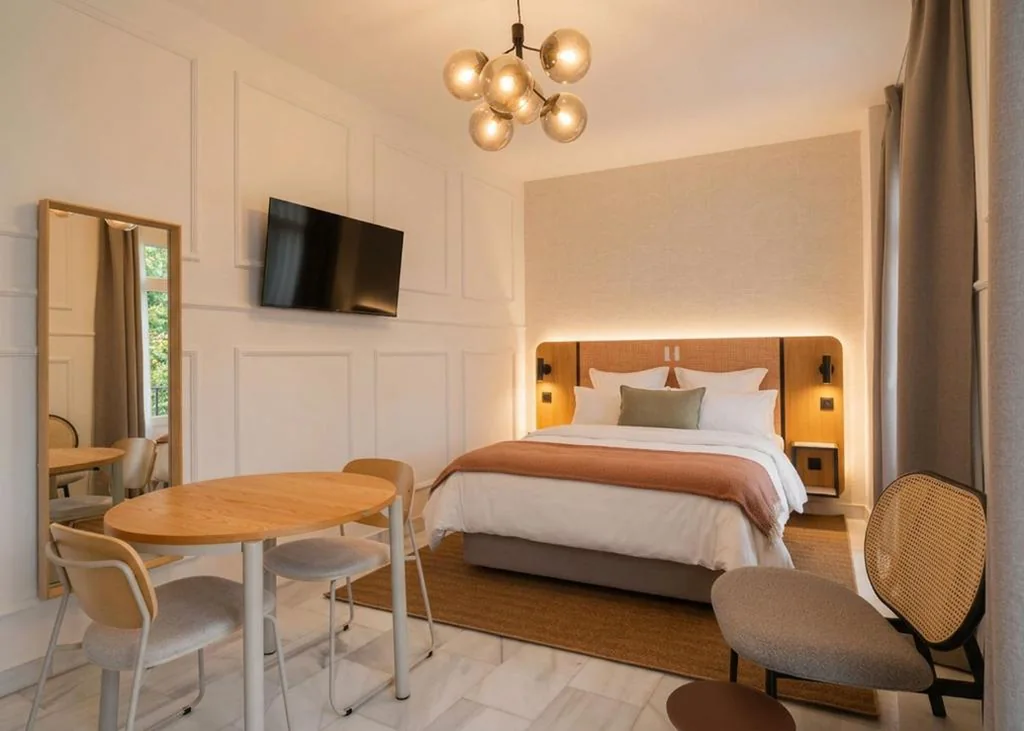 Studio avec lit escamotable — Limehome Madrid Sol