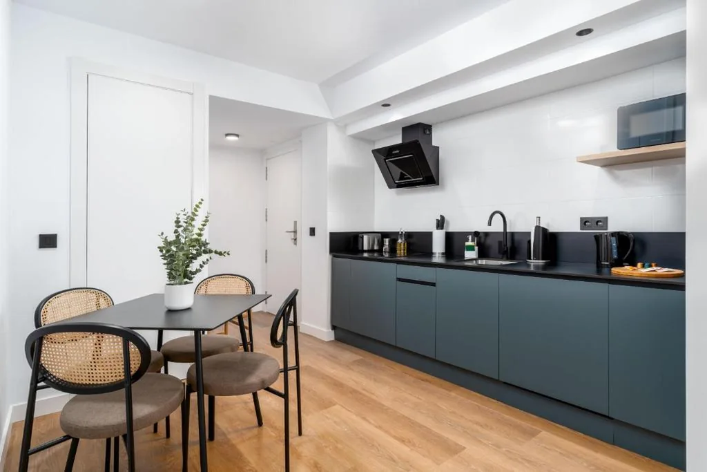 Appartement d’une chambre avec cour privée — Limehome Oviedo Calle Postigo Bajo