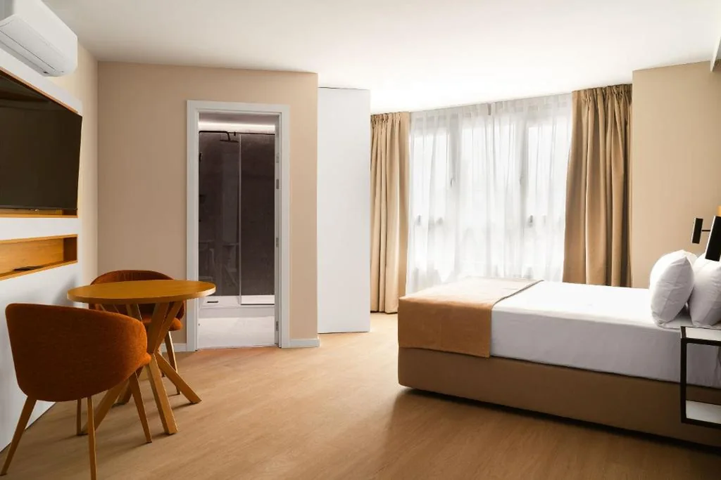 Comfort Studio with rollaway bed — Limehome Valencia Gran Vía