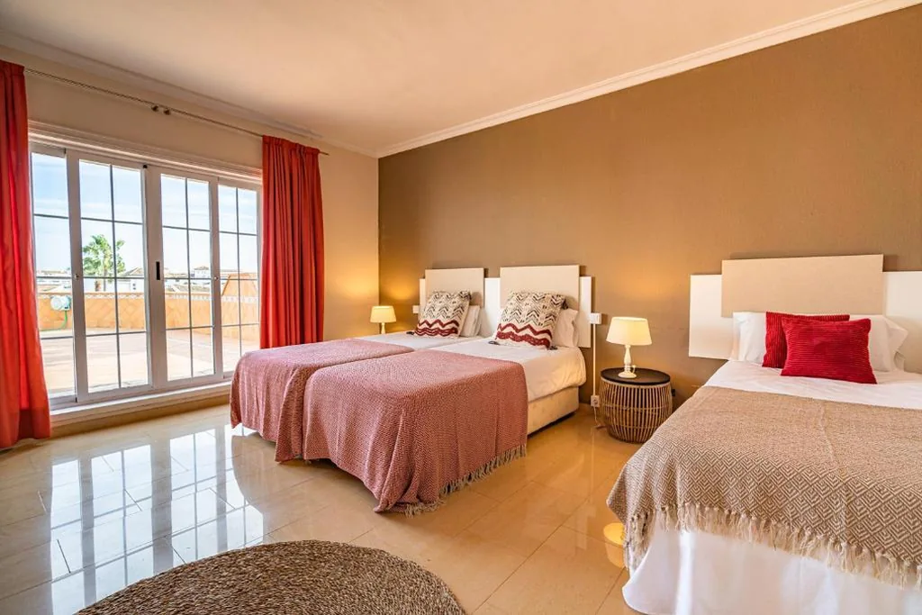 Lirios Village Marbella - Private Villas, Unbeatable Location, Heated Pools