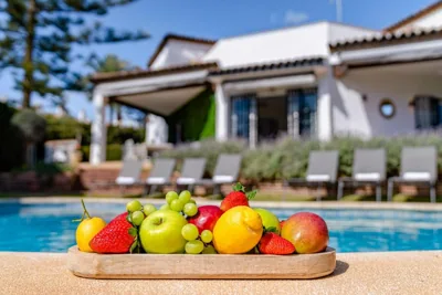 Lirios Village Marbella - Private Villas, Unbeatable Location, Heated Pools — foto 3
