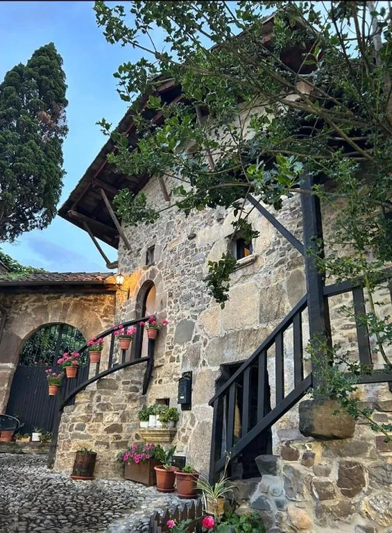 LITTLE TOWER