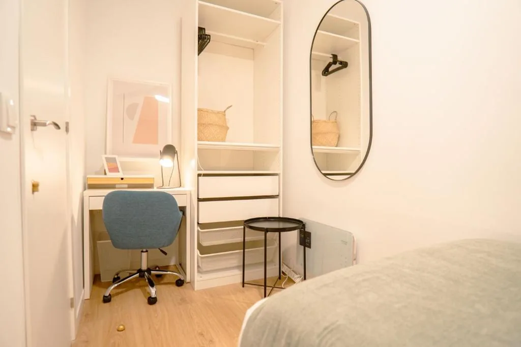 Camera singola con bagno in comune — Live it Madrid Gran Vía