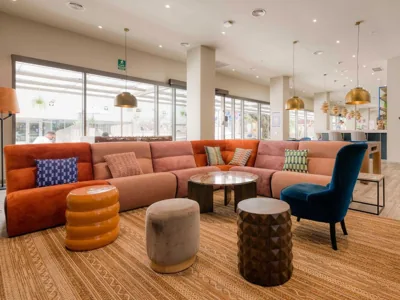 Livensa Living Studios Valencia Marina Real — Foto 2