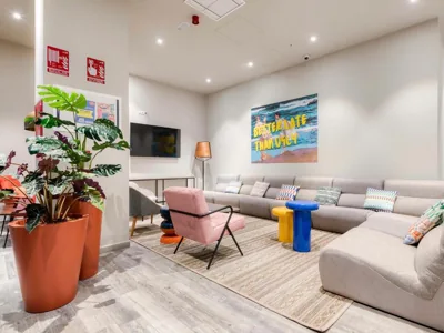 Livensa Living Studios Valencia Marina Real — Foto 4