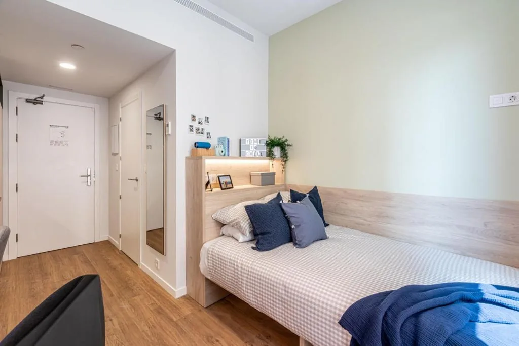 Einzelzimmer — Livensa Malvarrosa Hotel - Apartamento