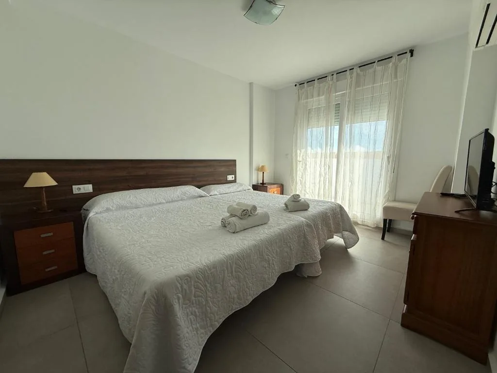 ベーシックトリプルルーム — Living one Bed and Breakfast