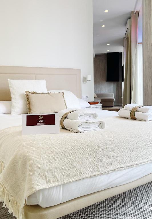 Llanes Suites