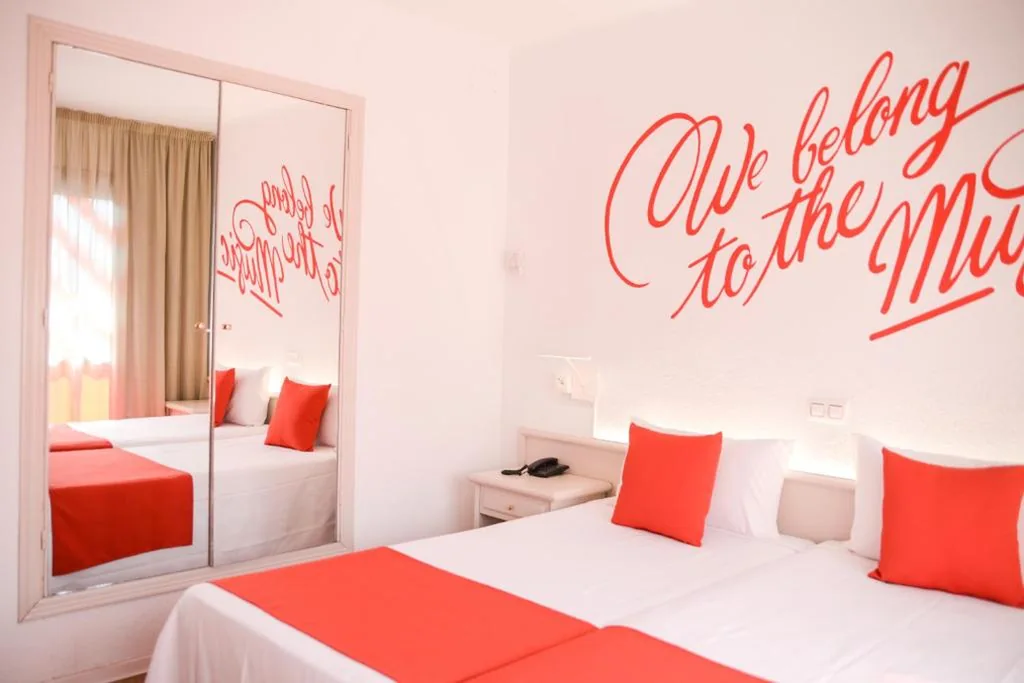Camera Deluxe Doppia — Lloret Vibe Affiliated by FERGUS