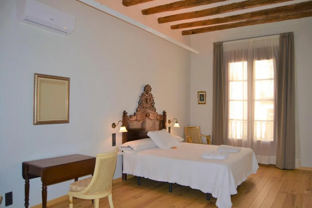 Suite Superior — Lo Palauet de la Muralla