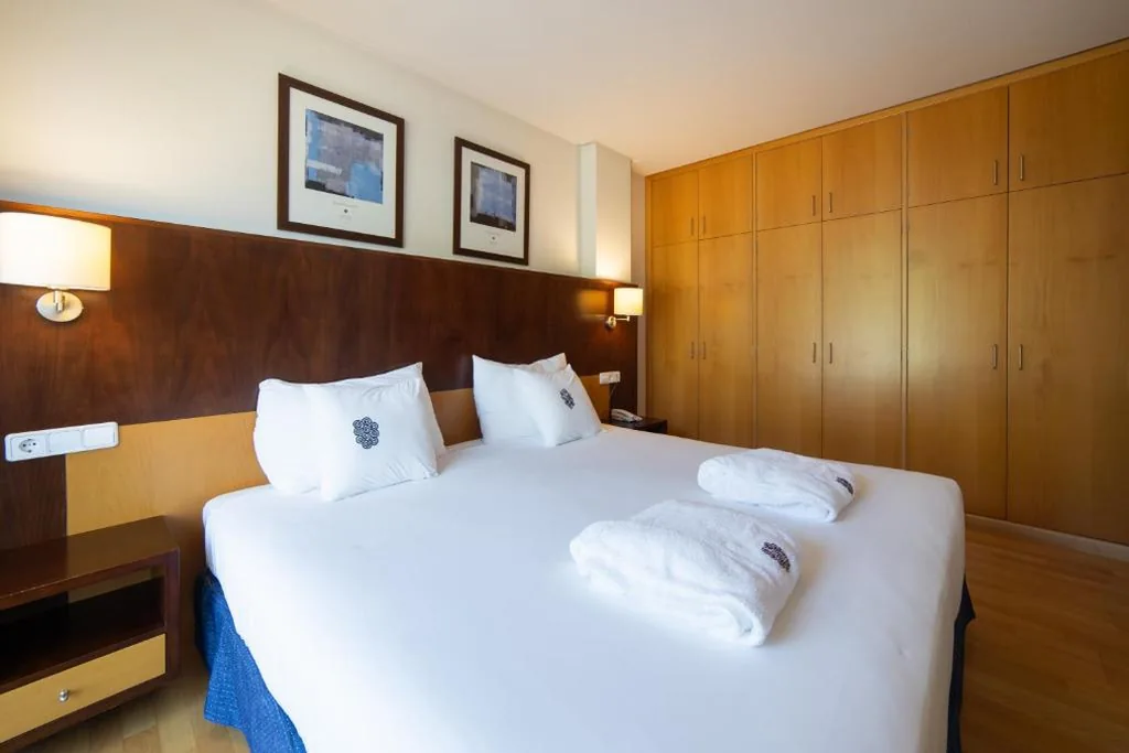Suite Junior con terraza y acceso al spa — Lobios Caldaria Hotel Balneario
