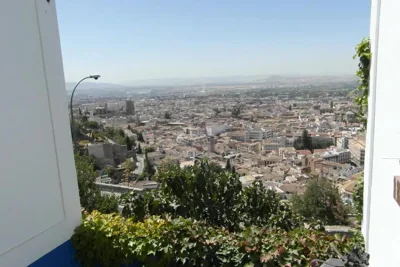 Lola´s winery house, andalusian patio — foto 11