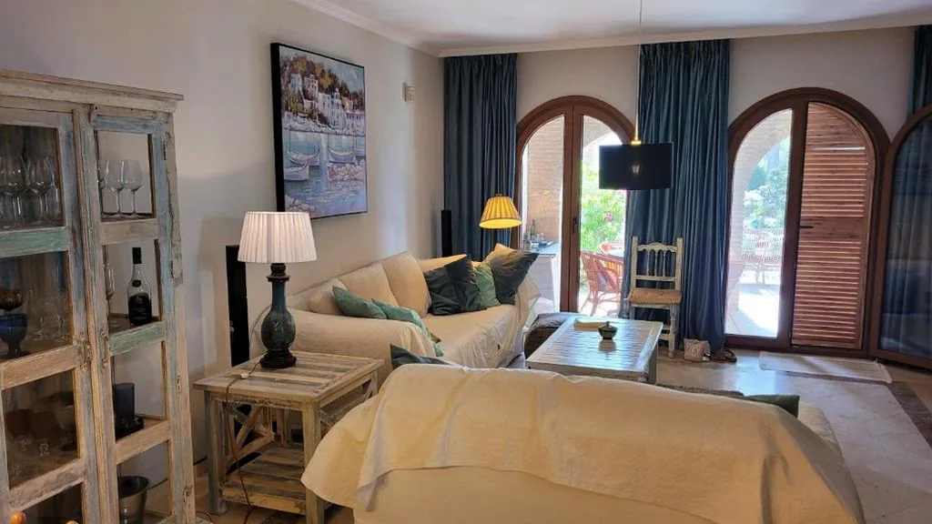 Loma del Rey 56 - casa primera linea de mar