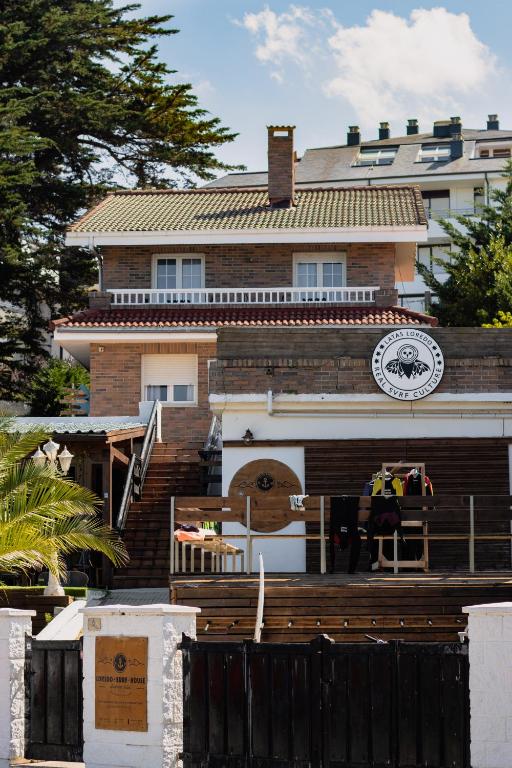 Loredo Surf House